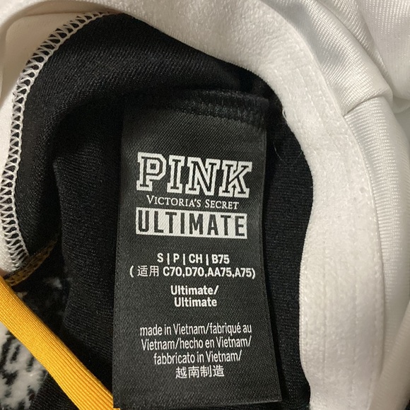 Vs pink sport bra - Picture 3 of 3